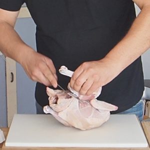 Anleitung Huhn zerlegen Schritt 3