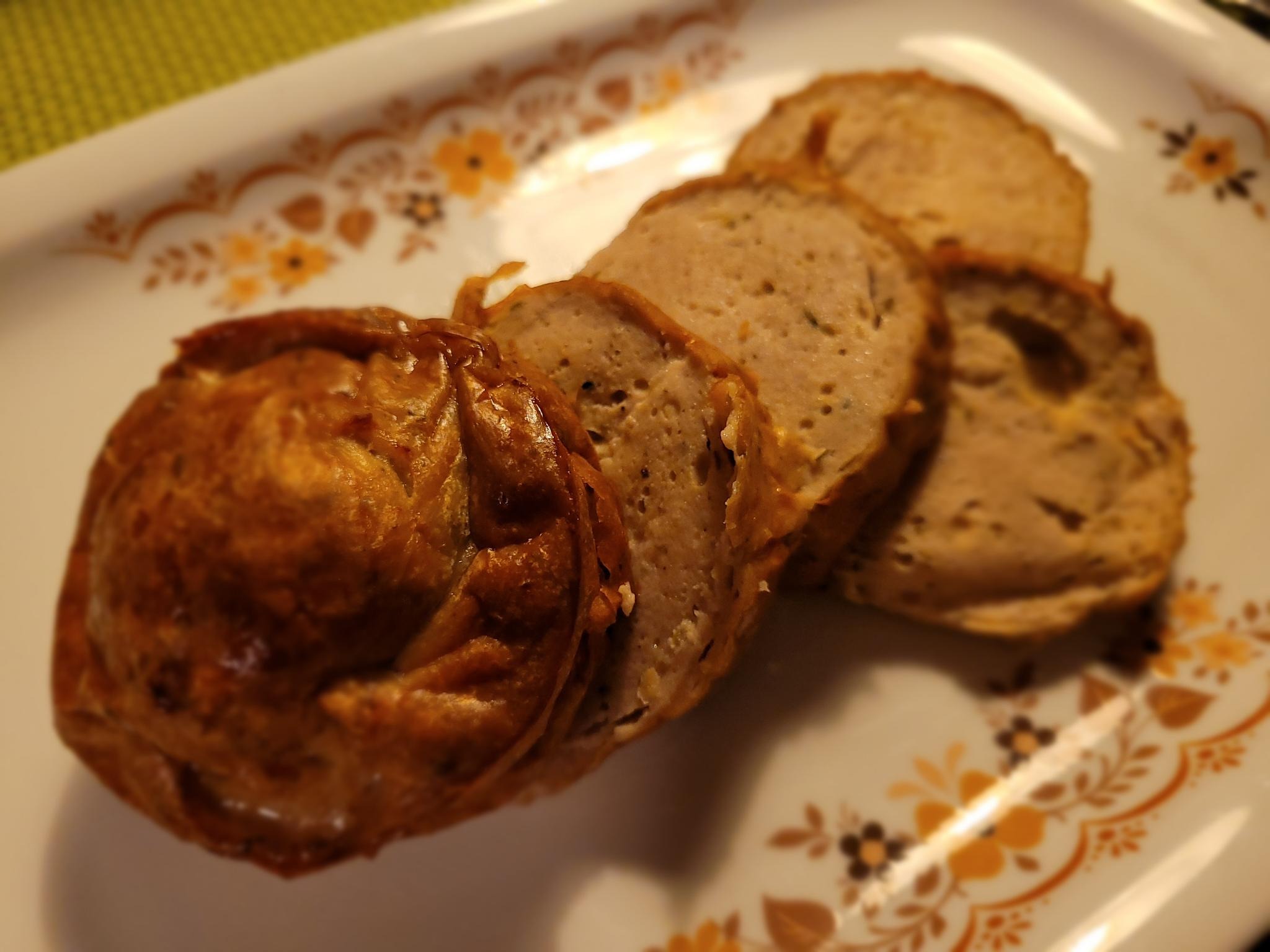 Fleischkäse aufgeschnitten